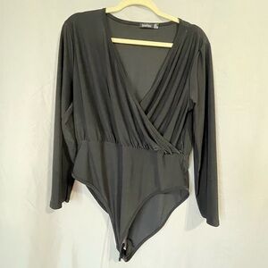 Boohoo bodysuit Size 14